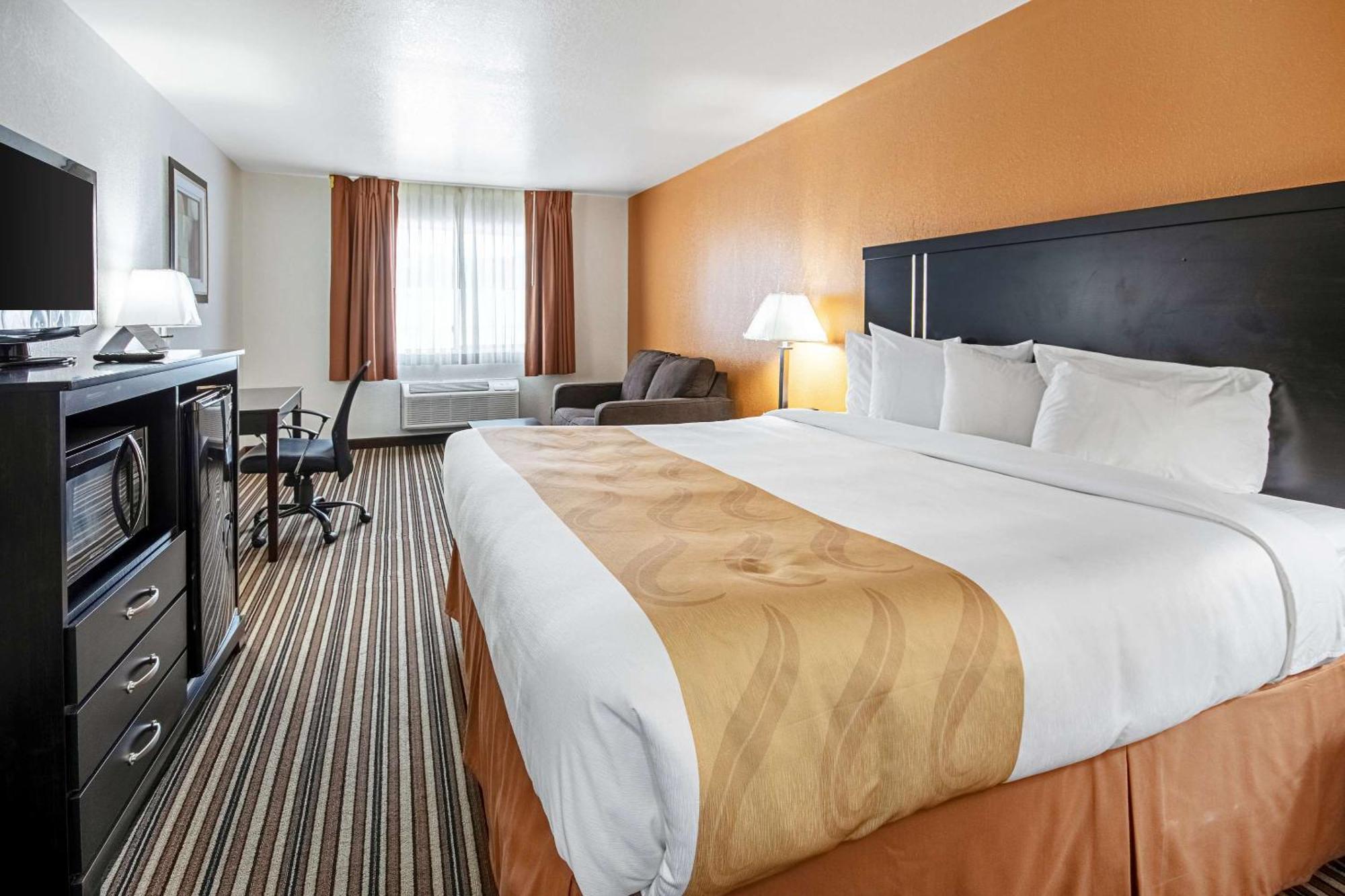 Quality Inn Dodge City Kültér fotó