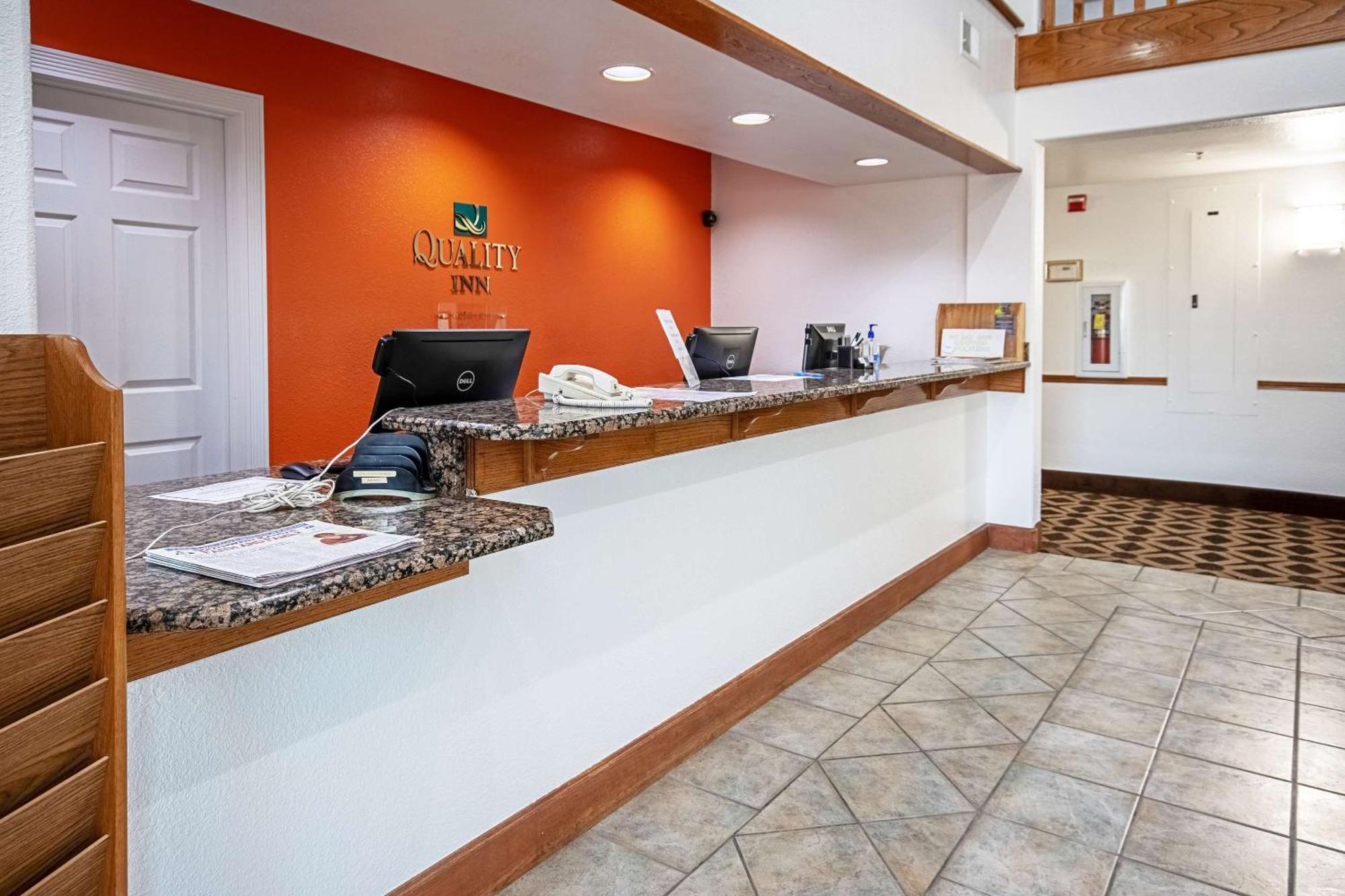 Quality Inn Dodge City Kültér fotó