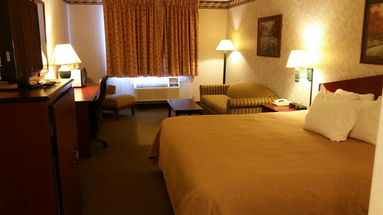 Quality Inn Dodge City Kültér fotó