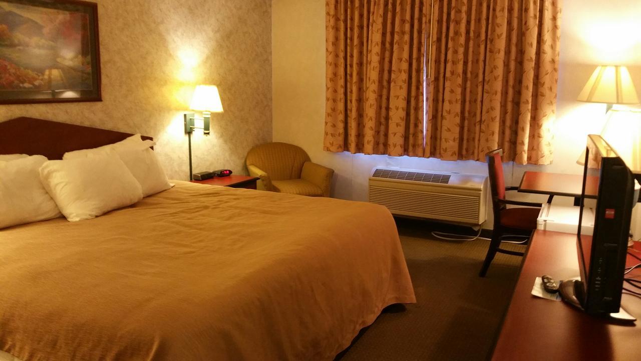 Quality Inn Dodge City Kültér fotó