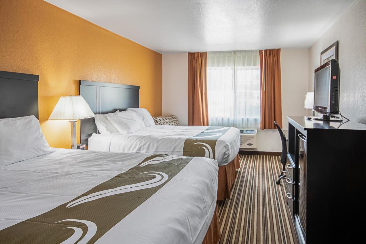Quality Inn Dodge City Kültér fotó